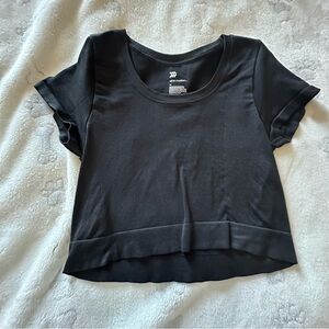 Black All In Motion cropped top #gymwear